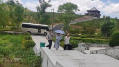 <b>不畏酷暑，参观指导促提升</b>